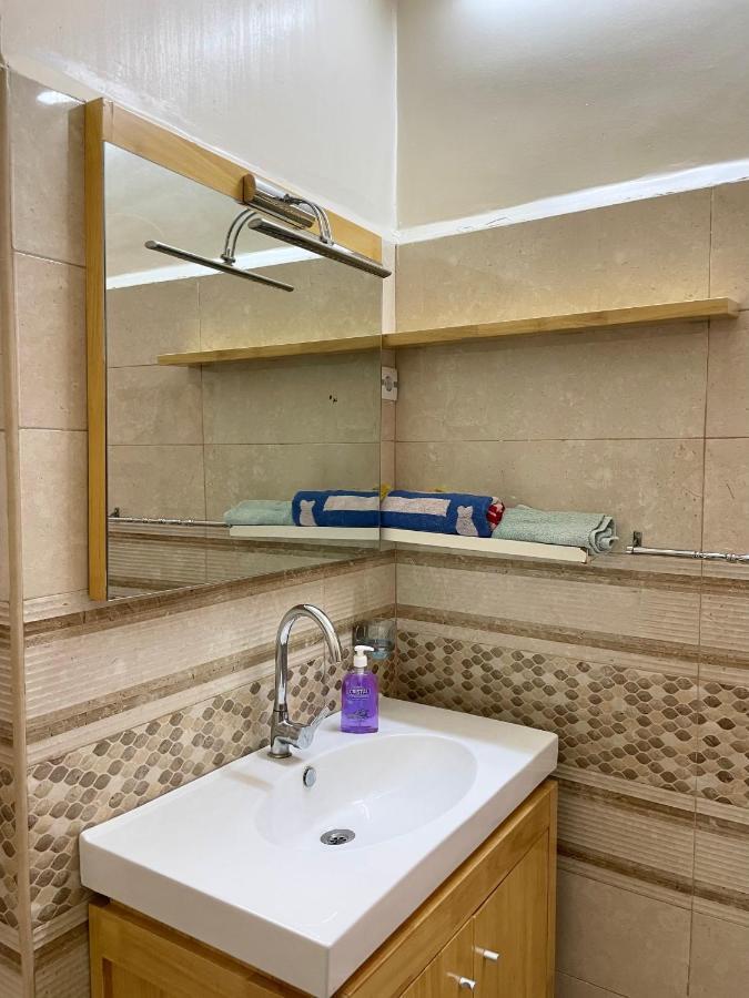 Appartement Dans Immeuble Haussmanien Algiers Exterior photo