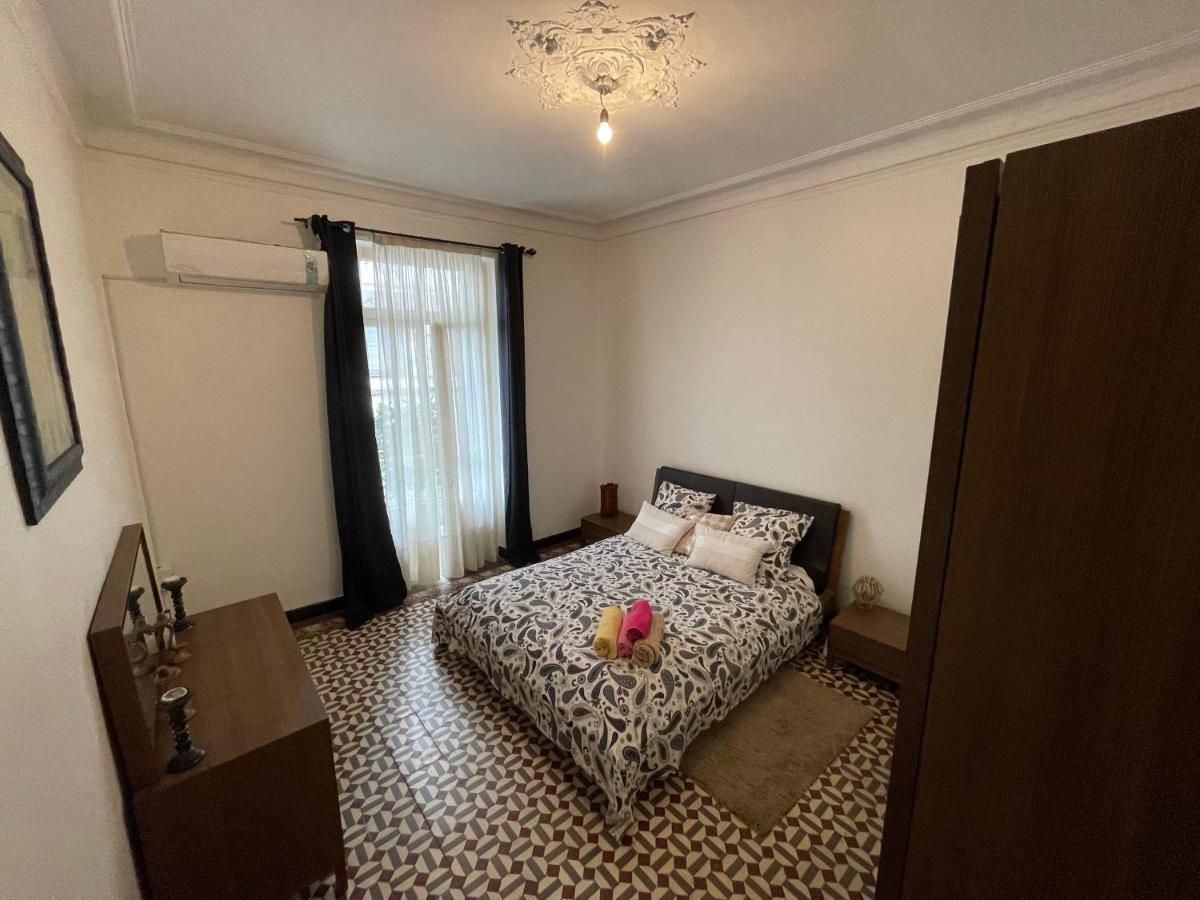 Appartement Dans Immeuble Haussmanien Algiers Exterior photo