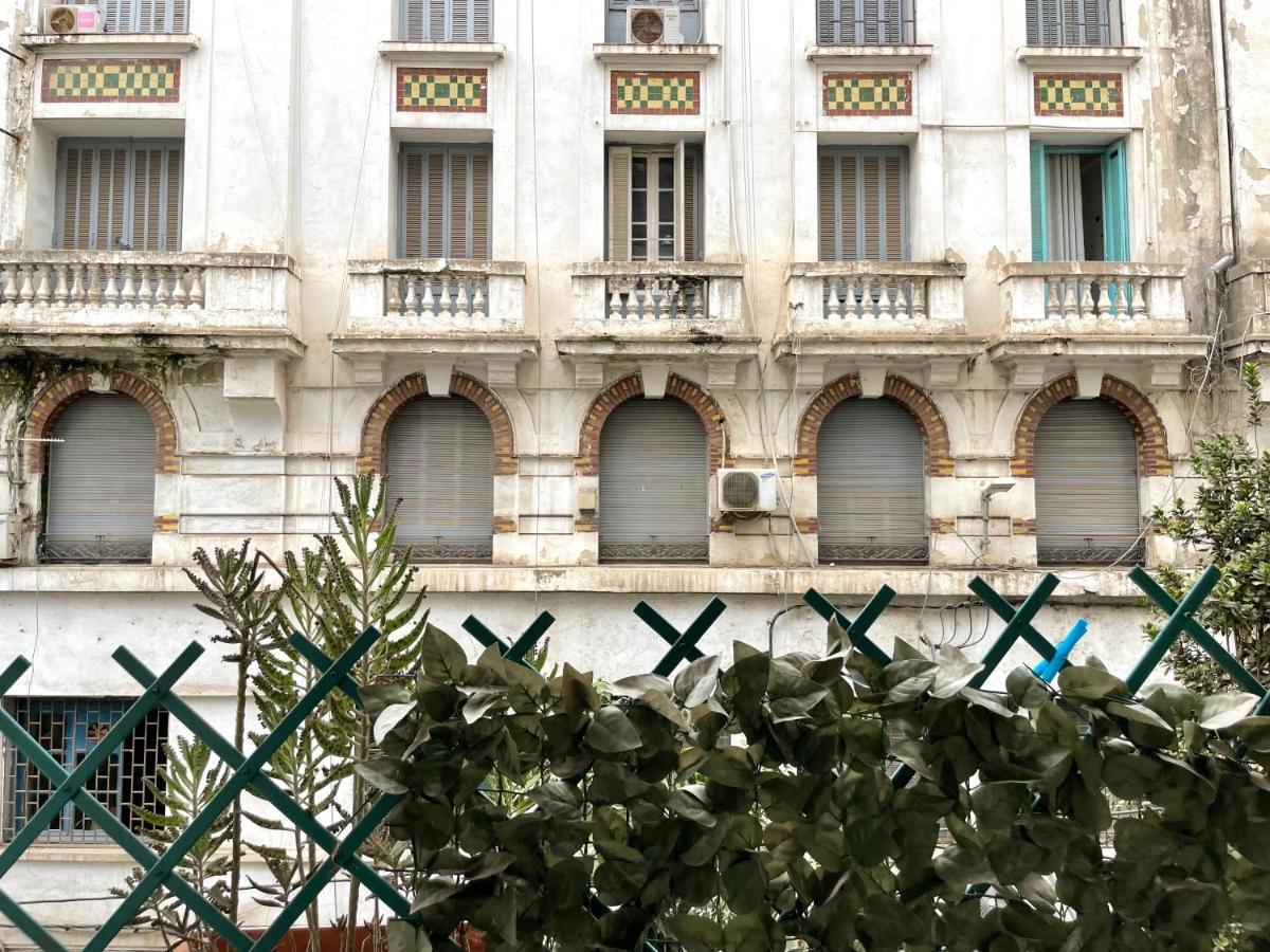 Appartement Dans Immeuble Haussmanien Algiers Exterior photo