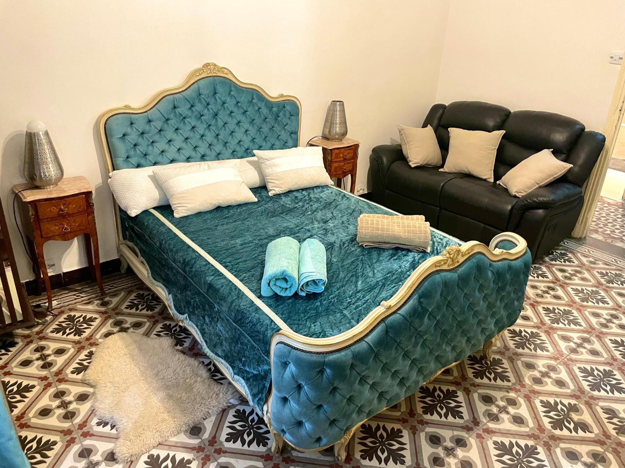 Appartement Dans Immeuble Haussmanien Algiers Exterior photo