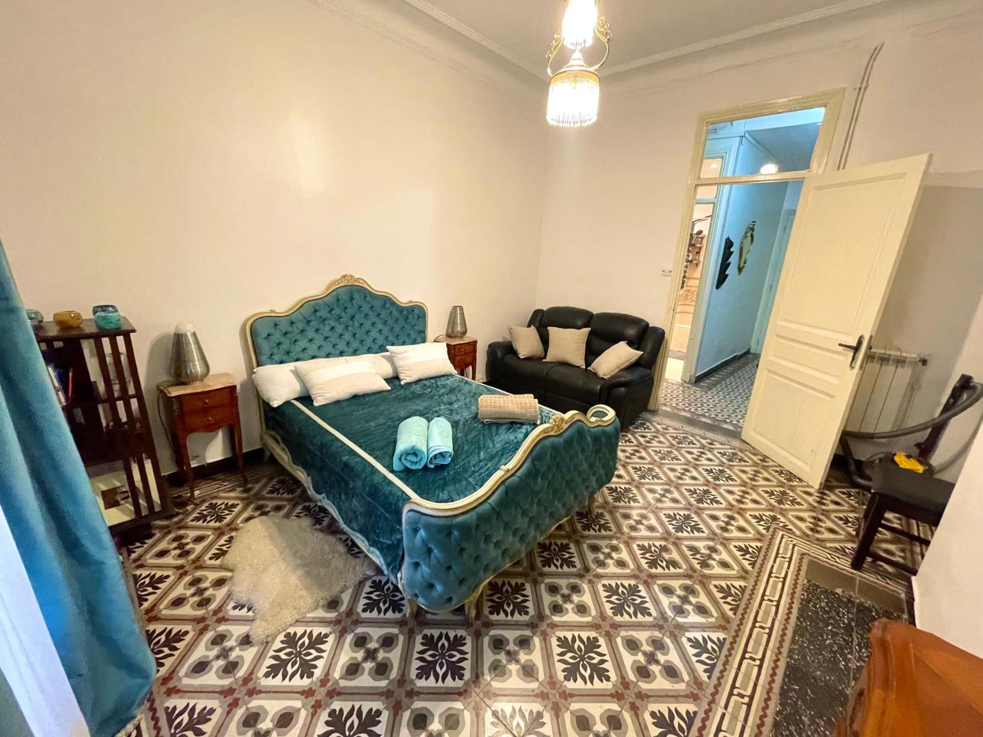 Appartement Dans Immeuble Haussmanien Algiers Exterior photo